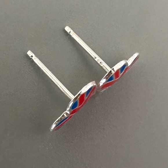 Sterling Silver England Flag Heart Studs - Picture 7 of 16